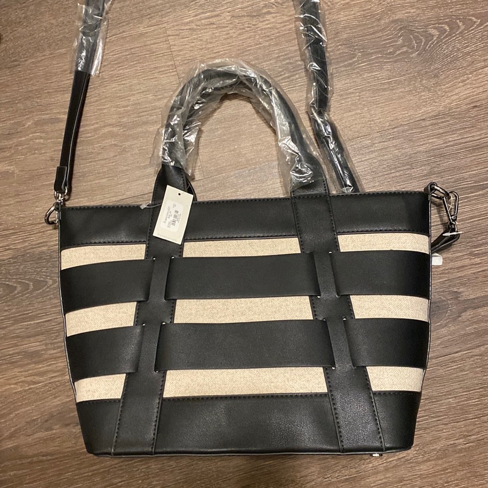 NWT Francesca’s purse
